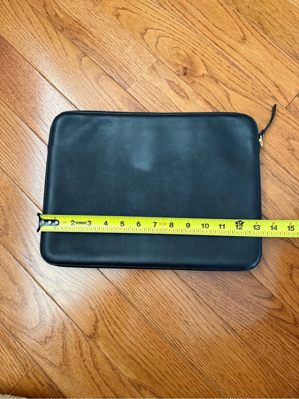 Marc Jacobs Black Laptop Sleeve with Embossed Logo - Picture 3 of 4